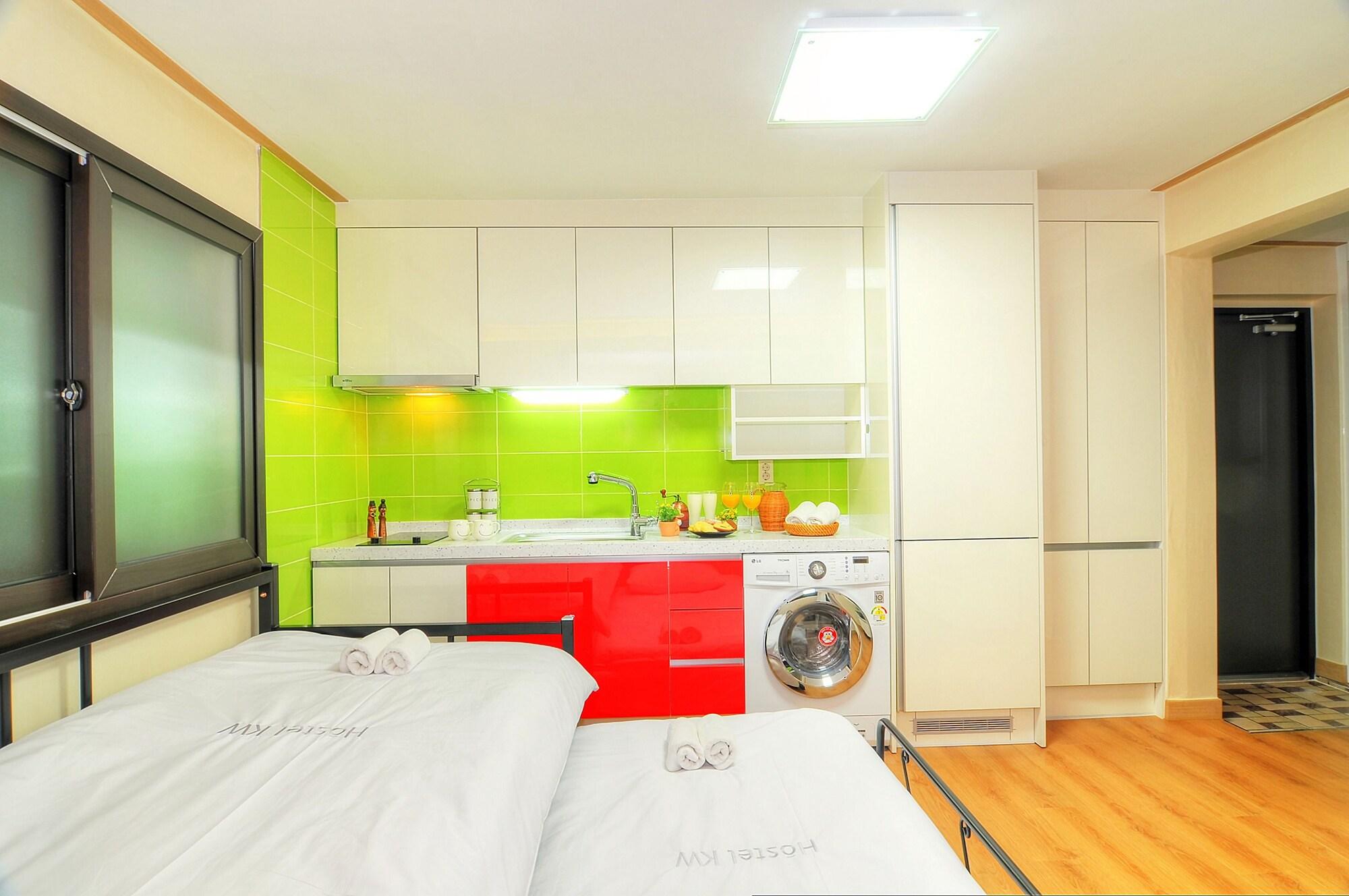 Hostel Kw Sinsa